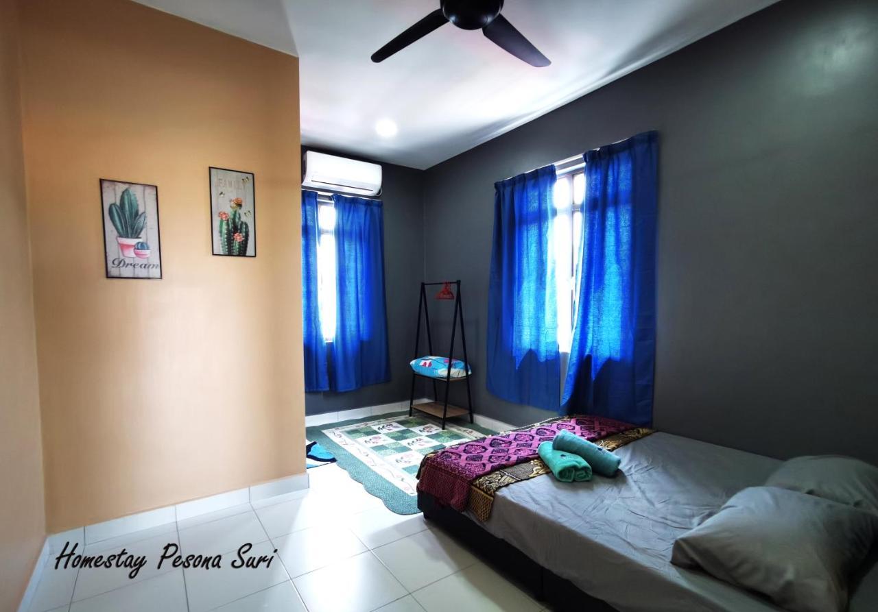 Pesona Suri Homestay Бату-Пахат Екстер'єр фото